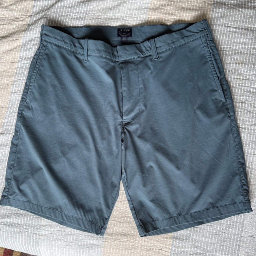 J. Crew Men’s 9” Flex Gramercy Chino Shorts